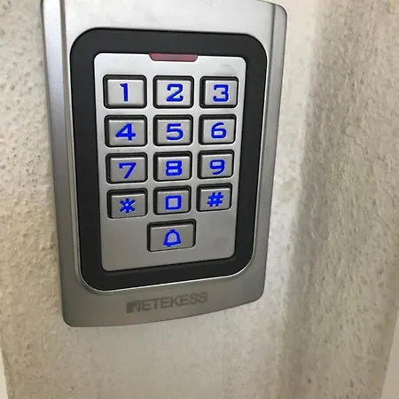 Διαμέρισμα Stockholm, Renoviert, 35qm, Koeln Nah Μπέργκις Γκλάντμπαχ